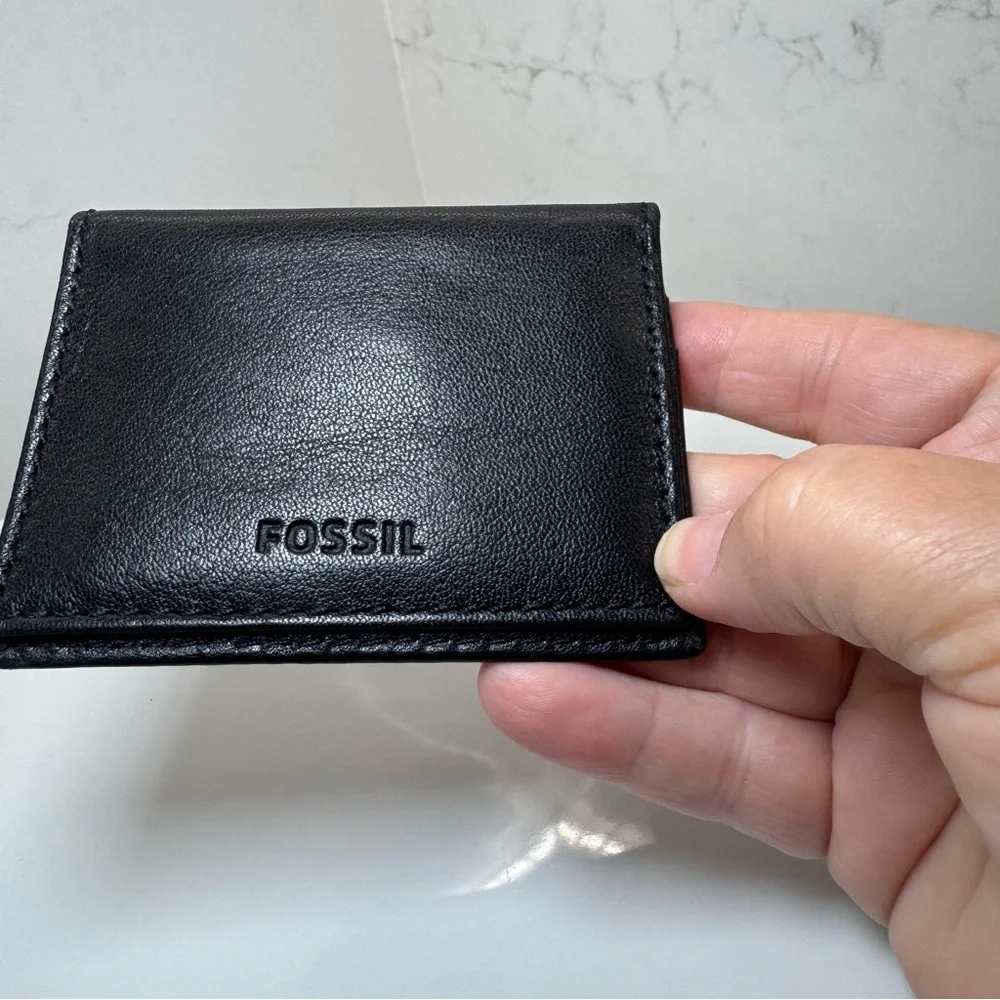 Fossil Leather Cardholder Wallet w/ ID Window- Slim Minimalist Bifold Black